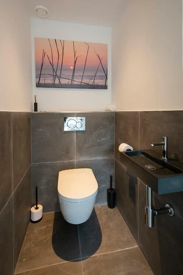 Longhouse Studio Zandvoort Ολλανδία