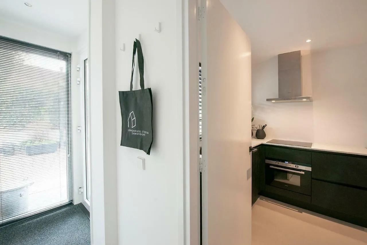 Longhouse Studio Zandvoort 0*,  Ολλανδία